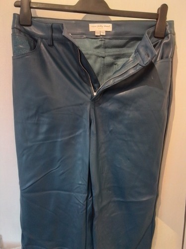 Never fully dressed teal - never, pu