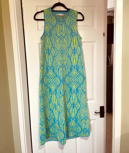 Zara blue green geometric - &,
